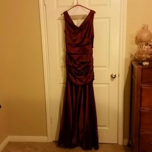 Calvin Klein Sleeveless V-Neck Mermaid Gown