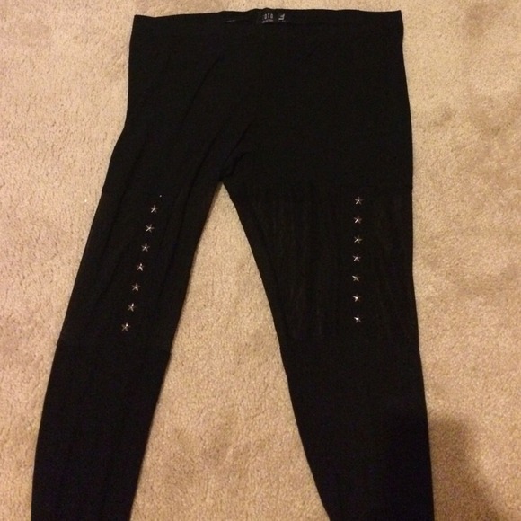 Black leggings - Picture 1 of 3