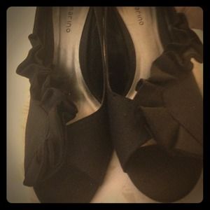 Cute black heels with ruffles