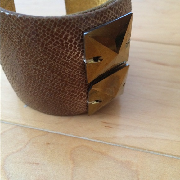 Ted Rossi NYC cuff in leather