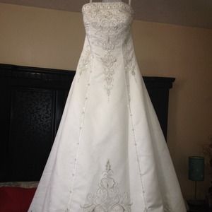 Wedding dress size 4