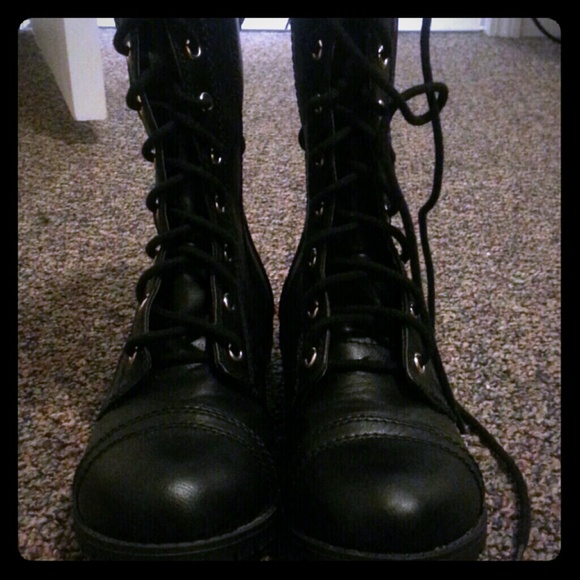 Combat fashion boots!