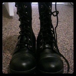 Combat fashion boots!