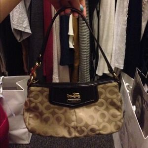 Bundle deal!! 2 authentic Coach bags for less ;))