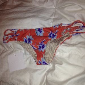 🔴SOLD🔴 Acacia Swimwear in Vintage Aloha Bottoms
