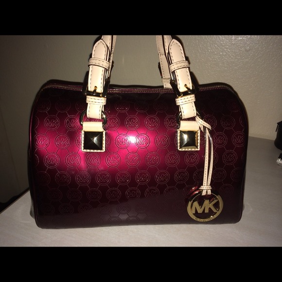 🚫Sold🚫Mk Medium Grayson Wine color - Picture 1 of 6