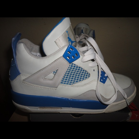 Jordan 4 Military blue