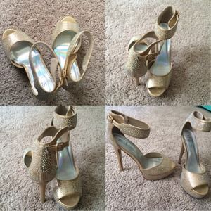 Gold Shi heels