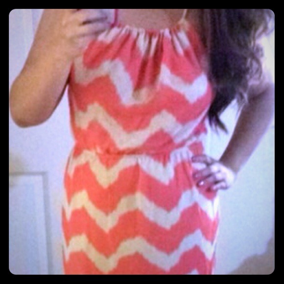 Coral maxi/heart razor back shirt