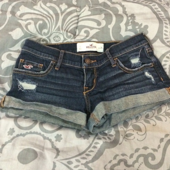 Hollister dark denim daisy dukes