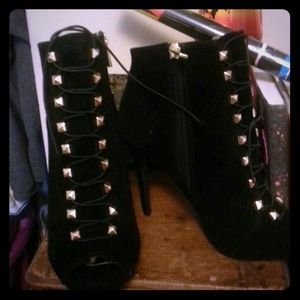 Open toe half heel ankle boots