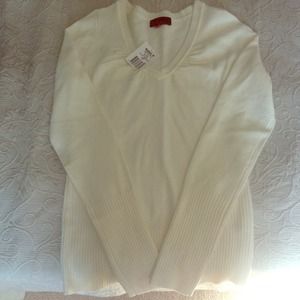 ✖️TRADED✖️soft white sweater