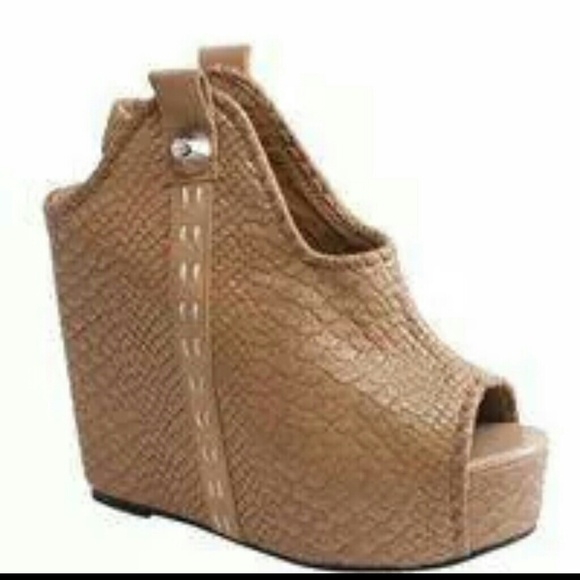 Tan Wedge Sandal