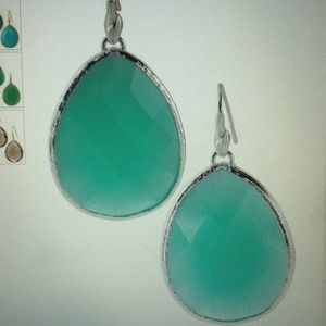 Stella and Dot Serenity Stone Drop Earrings. Aqua