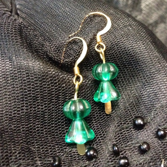 Handcrafted earrings made by AndiLynn. - Picture 3 of 3