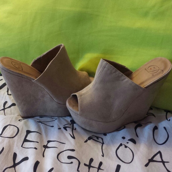 Beige wedges