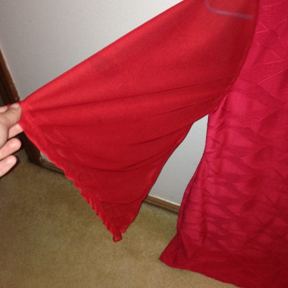 Red Dress - Picture 3 of 4