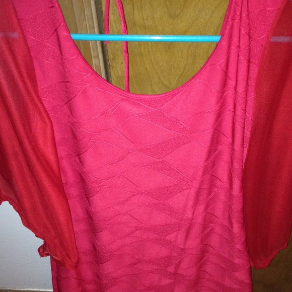 Red Dress - Picture 4 of 4