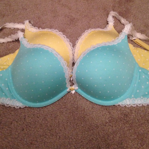 Victoria's Secret bra's ($20each) HOLDING