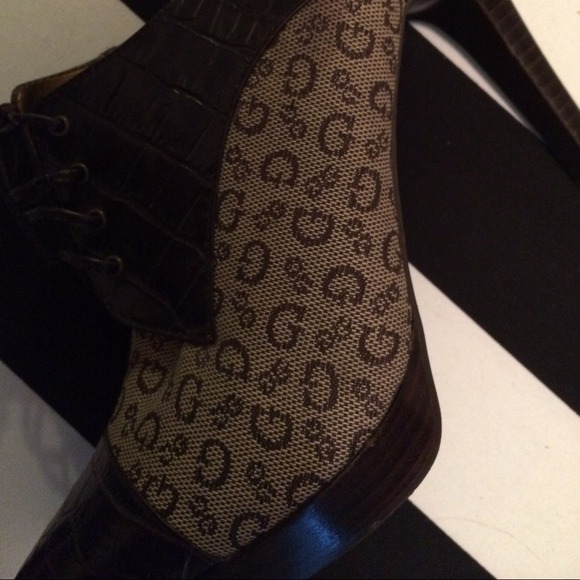 Guess by Marciano Booties👑 - Picture 3 of 3