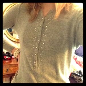 ✨Grey long sleeve shirt with a hood✨