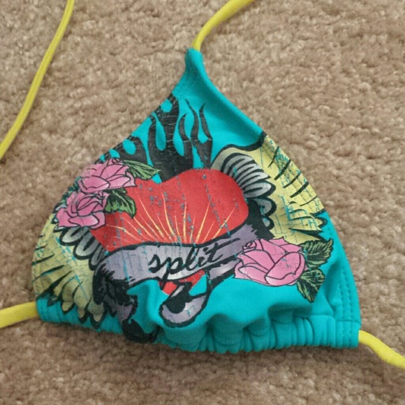 Split Bikini - Picture 3 of 3