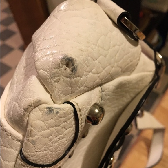 Guess Purse - Picture 2 of 2