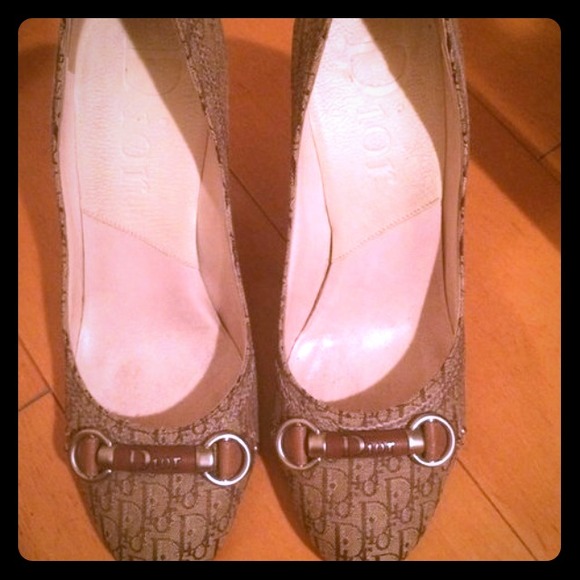Authentic CD shoes - Picture 1 of 4