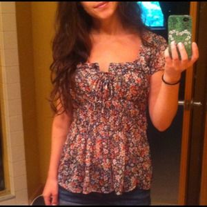 American Rag Pretty floral blouse