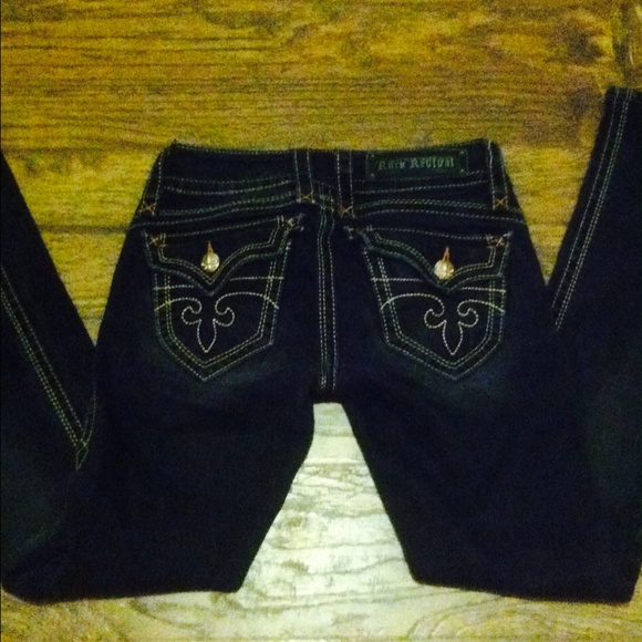 Black denim Rock Revival 24x30