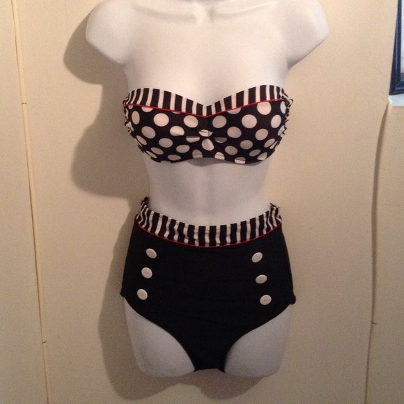 📦SOLD📦❗️❗️❗️HIGH waisted bikini NEVER WORN