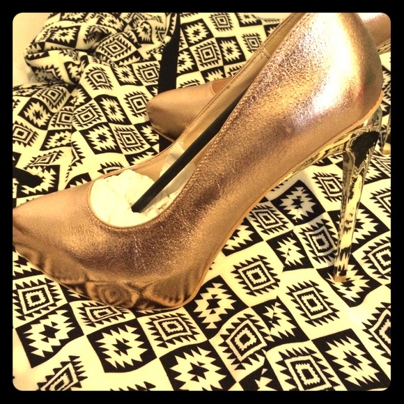 Glamified pumps Bronze metallic