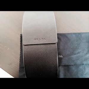 Prada sunglasses case💕 Accept PP
