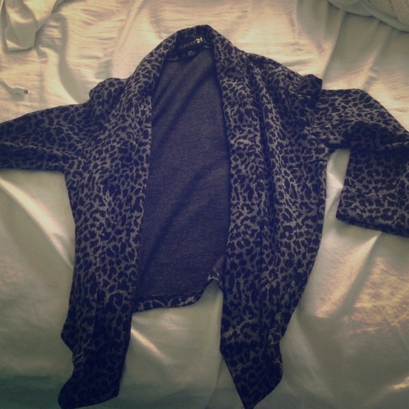 Black and grey leopard cardigan - Picture 1 of 1
