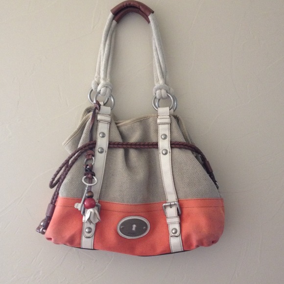 ❤️sold bundle❤️Fossil shoulder bag or hand bag