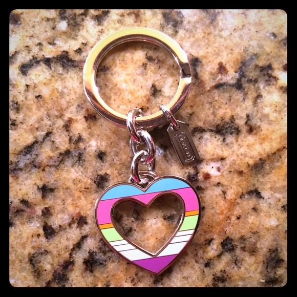 💟🔑COACH MULTICOLORED HEART KEY FOB🔑💟