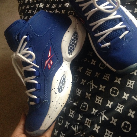 Reebok Questions - Picture 2 of 3