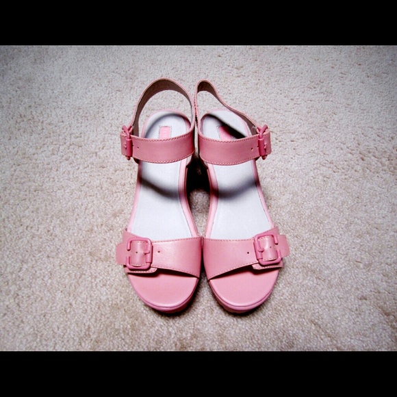 Pink Sandals - Picture 2 of 4