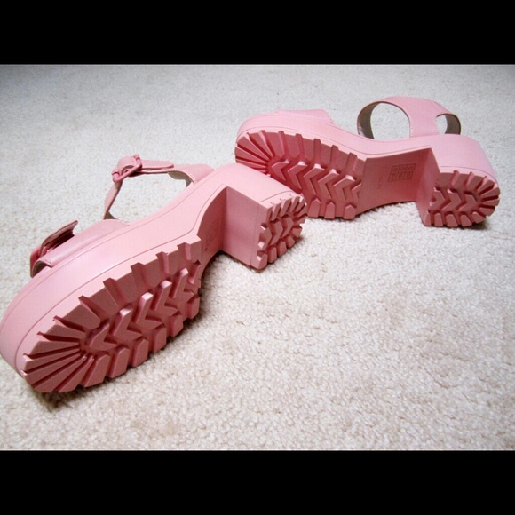 Pink Sandals - Picture 3 of 4