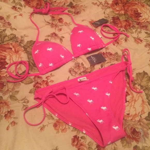 👙💗HOT PINK A&F BIKINI💗👙 - Picture 2 of 3