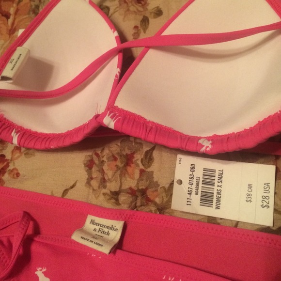 👙💗HOT PINK A&F BIKINI💗👙 - Picture 3 of 3