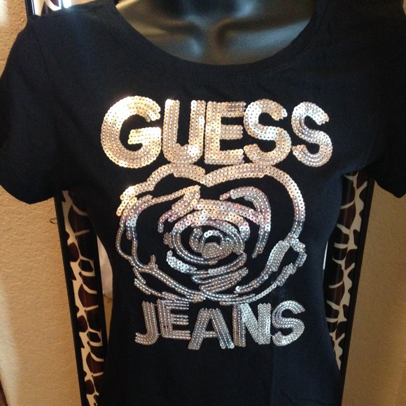 Guess shirt new medium