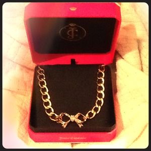 Juicy Couture  bow chain necklace