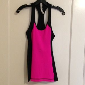 lululemon racerback tank. 💛💪