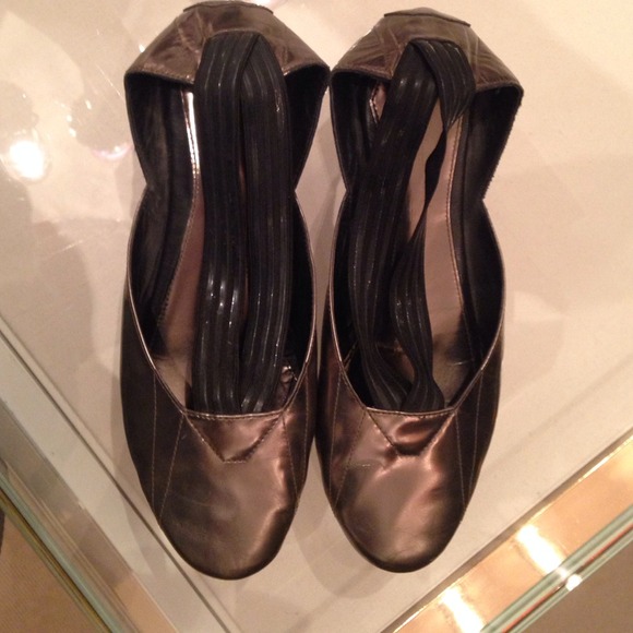 Shoes - Picture 2 of 5