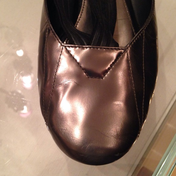 Shoes - Picture 4 of 5