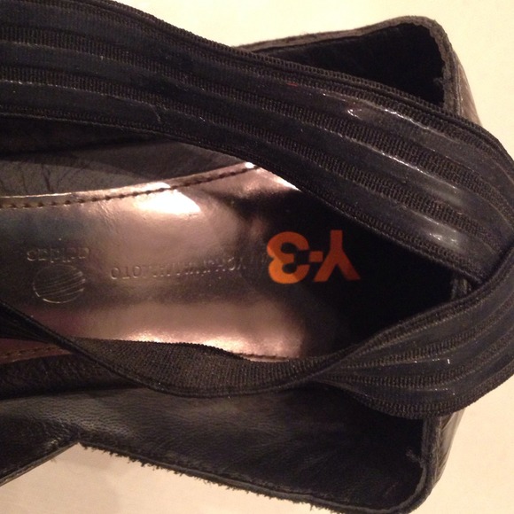 Shoes - Picture 5 of 5
