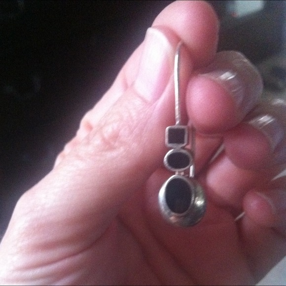Sterling silver black onyx earring