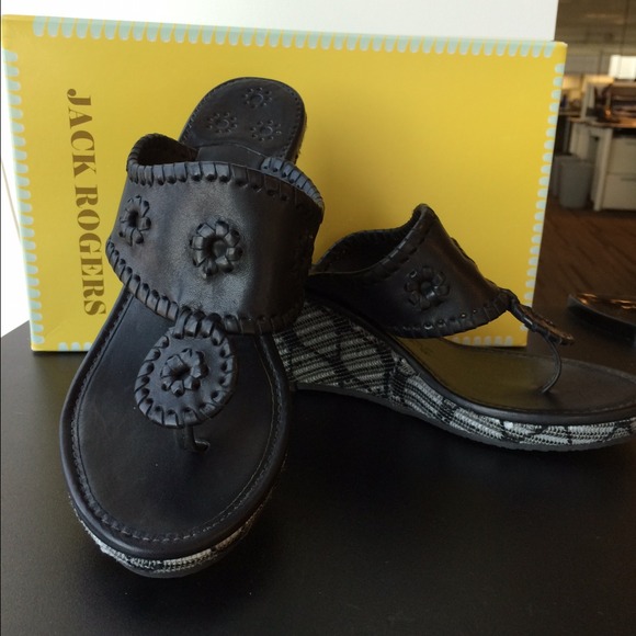 Jack Rogers Straw Mid Wedge size 7