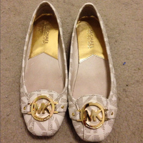 Cute mk flats